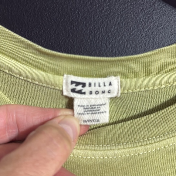 Billabong Oversized “Love is the answer” Cropped Tee Size: S - Picture 4 of 6